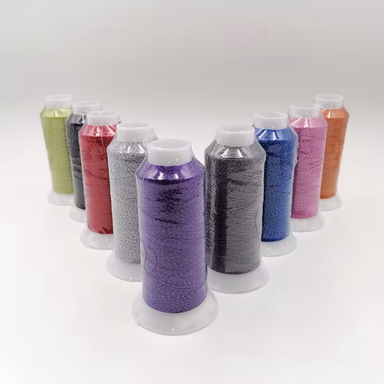 Der Hersteller verkauft mehrfarbiges reflektierendes reflektierendes Strickgarn